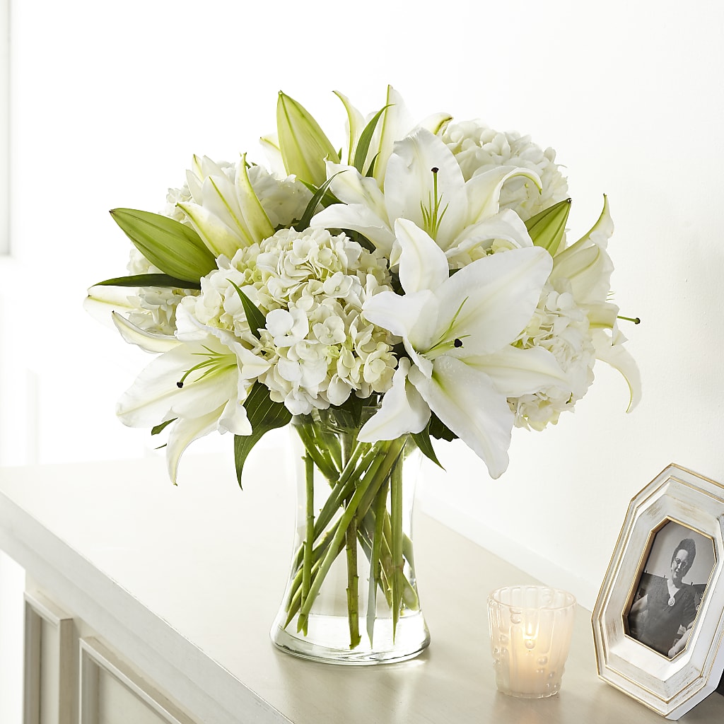 Compassionate Lily Bouquet – Watsons Florist, Sullivan MO