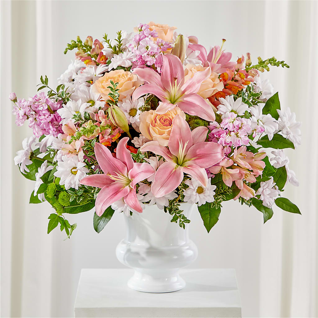 Heartfelt Gesture Urn Arrangement – Watsons Florist, Sullivan MO