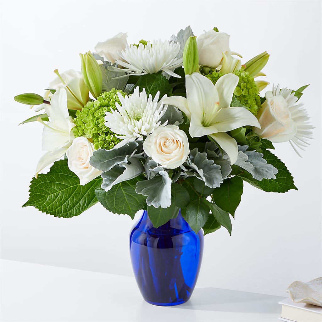 Snowy Dreams Bouquet – Watsons Florist, Sullivan MO