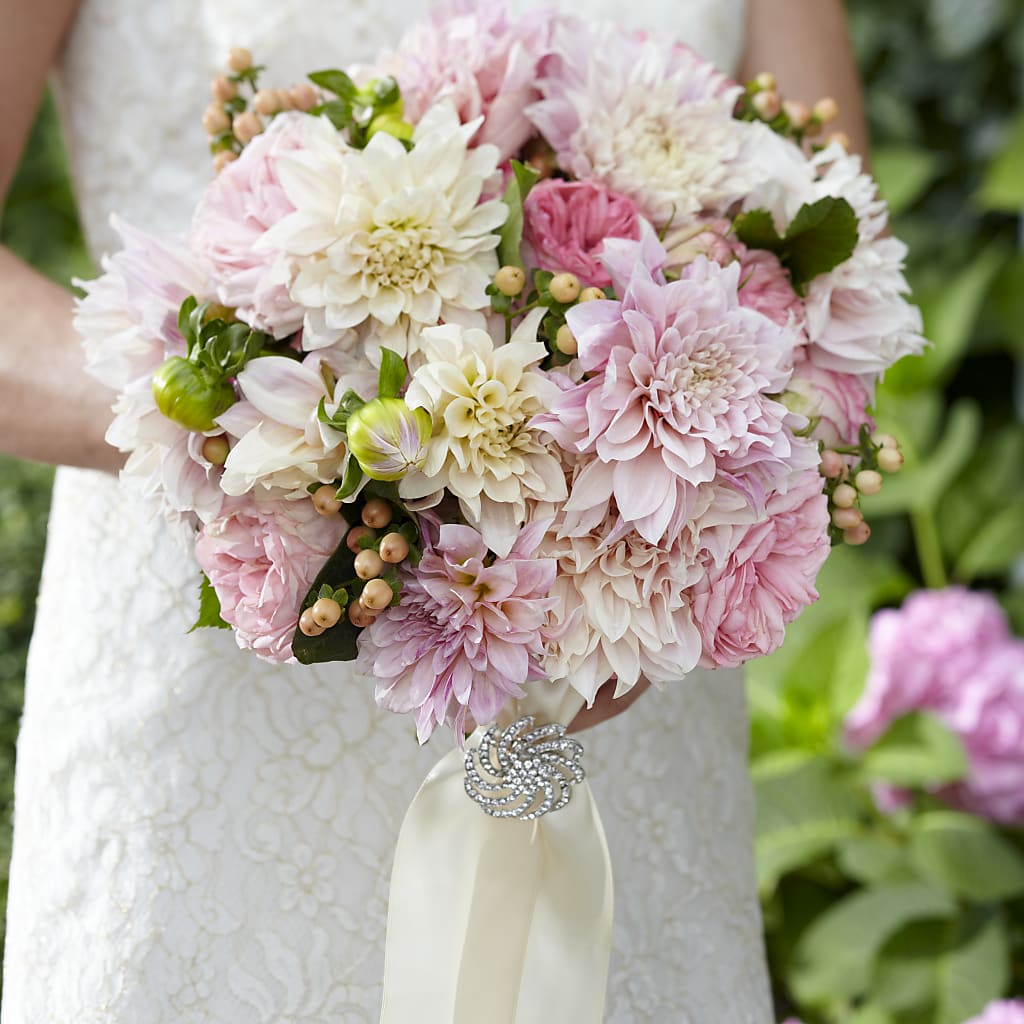 Heart's Promise Bouquet – Watsons Florist, Sullivan MO