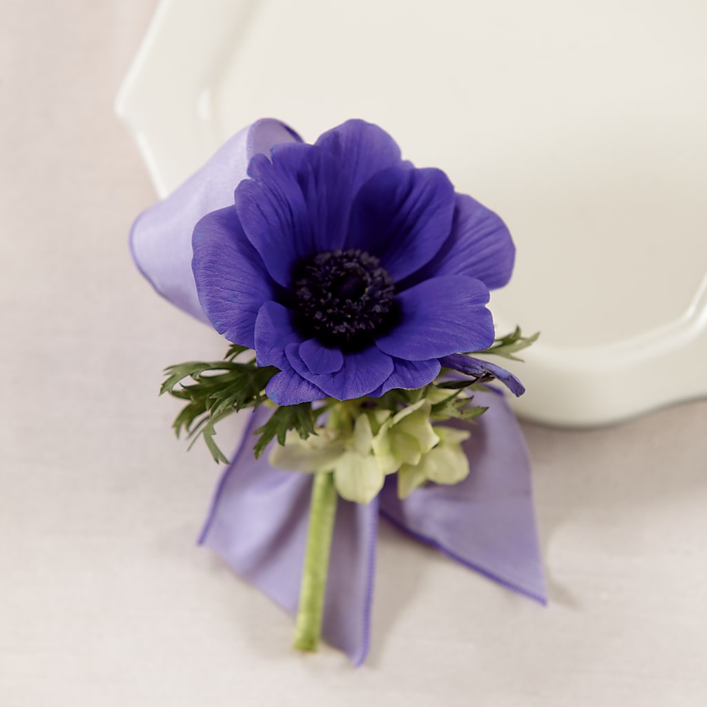Purple Passion Boutonniere – Watsons Florist, Sullivan MO