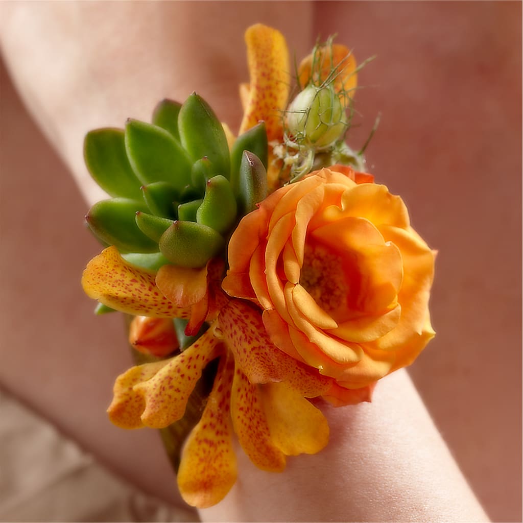Irresistible Love Wrist Corsage – Watsons Florist, Sullivan MO