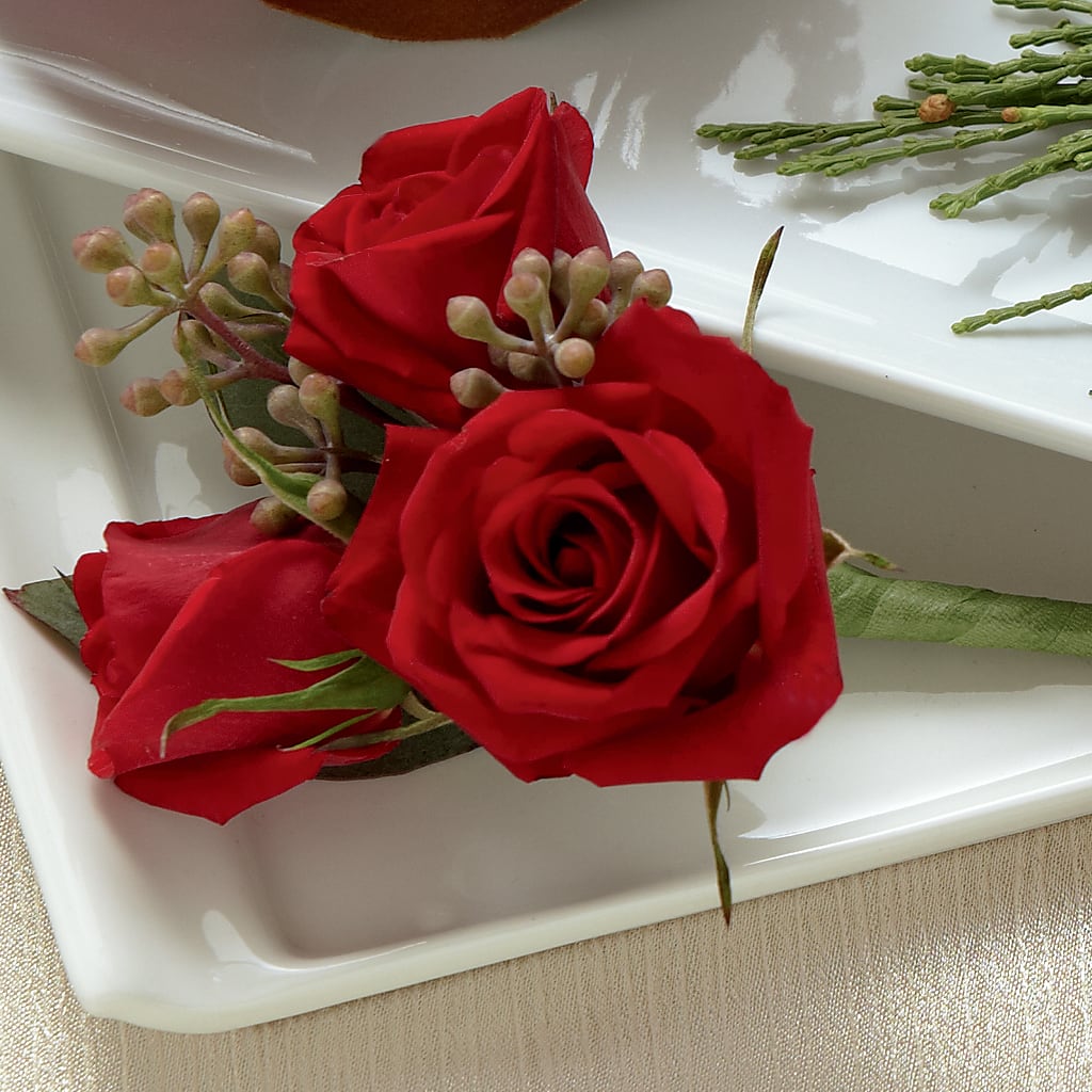 Red Spray Rose Boutonniere – Watsons Florist, Sullivan MO