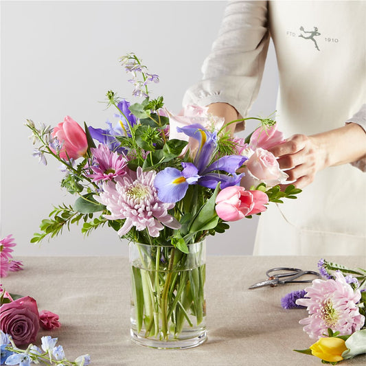Pastel Tradition - A Florist Original –  Watsons Florist, Sullivan MO
