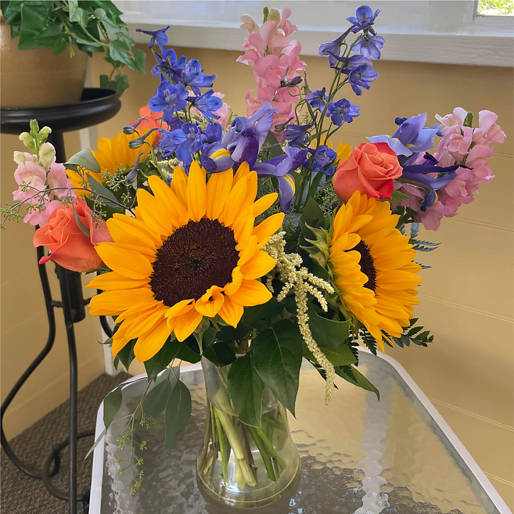 Rays of Life Bouquet –  Watsons Florist, Sullivan MO