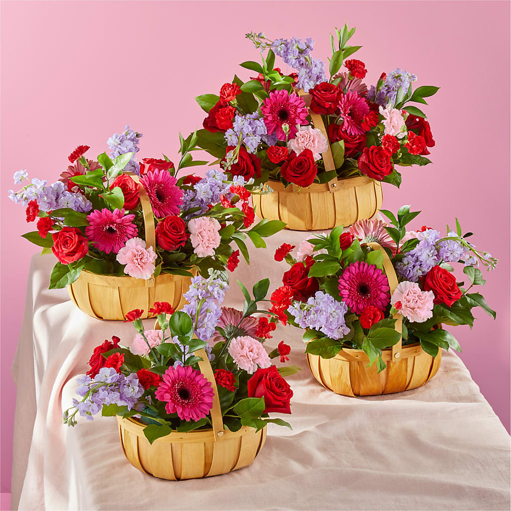 Pink Picnic Basket –  Watsons Florist, Sullivan MO